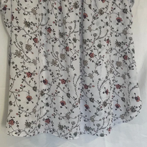 LOFT White Floral Cap Sleeve Blouse XL Pit to Pit 25” Preworn   SO PRETTY - Picture 9 of 13